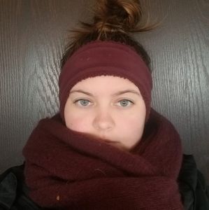 Meet your Posher, Alexis